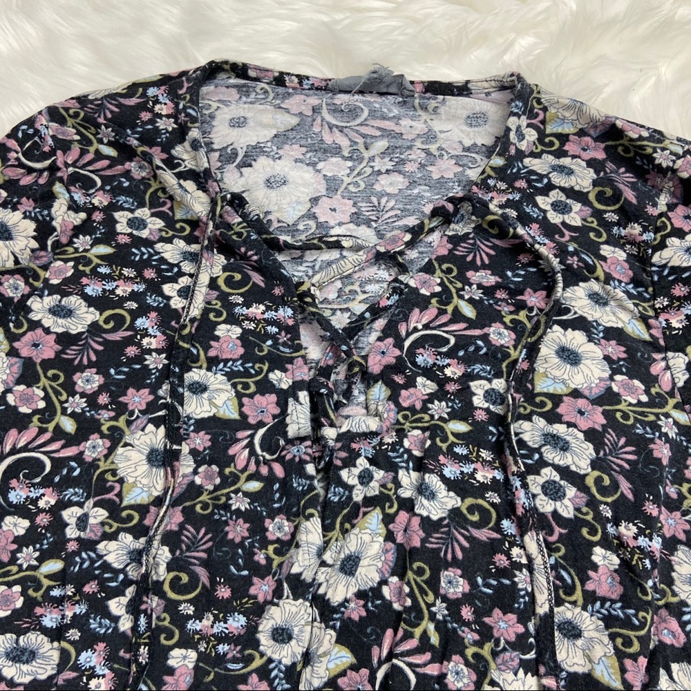 Soft Floral dress with flared arms - Picture 3 of 6